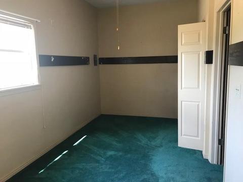 906 Elm, Altus, OK 73521 photo 9