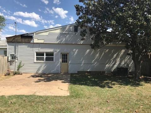 906 Elm, Altus, OK 73521 photo 16