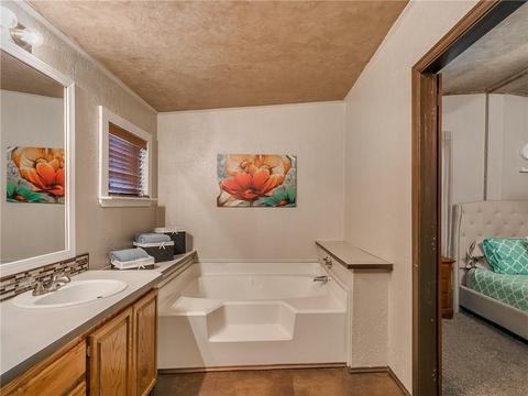 884 N Macarthur, Crescent, OK 73028 photo 20