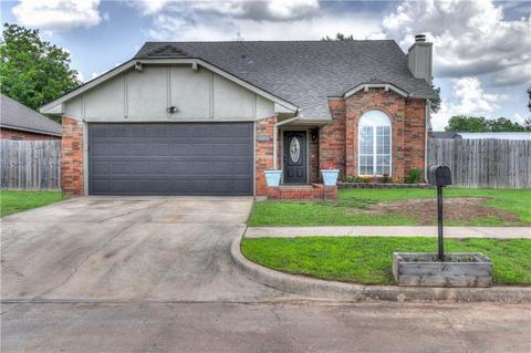 3804 Phillips St, Moore, OK 73160 photo 2