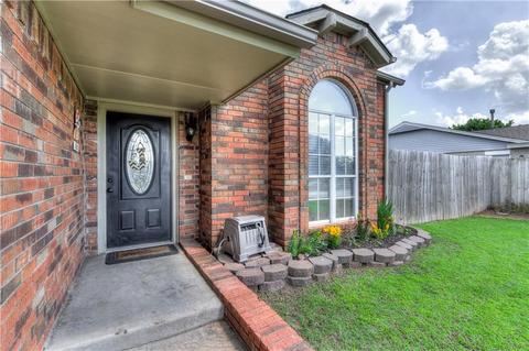 3804 Phillips St, Moore, OK 73160 photo 4