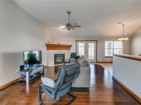 1805 Regency Blvd, Moore, OK 73160 photo 6