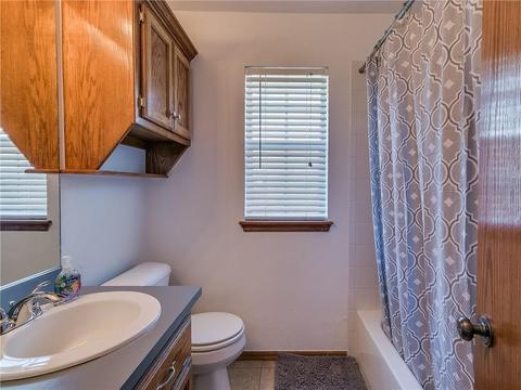 1805 Regency Blvd, Moore, OK 73160 photo 21