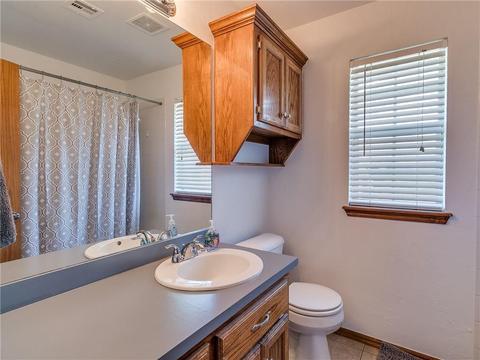 1805 Regency Blvd, Moore, OK 73160 photo 20