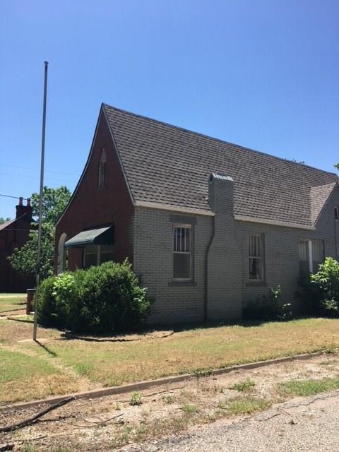 907 N 8th St, Perry, OK 73077 photo 9