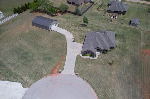 800 Arrowhead Dr, Tuttle, OK 73089 photo 3