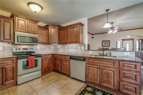 800 Arrowhead Dr, Tuttle, OK 73089 photo 10