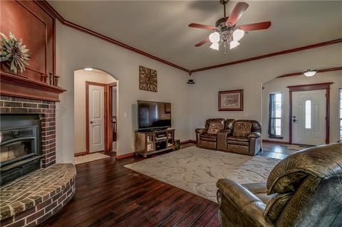800 Arrowhead Dr, Tuttle, OK 73089 photo 5