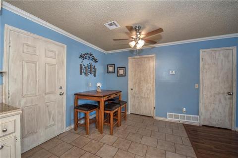 6 NE 3rd St, Tuttle, OK 73089 photo 9