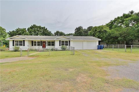 320 E Broadway, Blanchard, OK 73010 photo 2