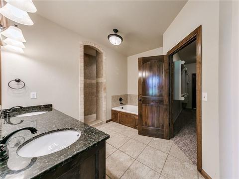 3021 Brookstone Ct, Moore, OK 73160 photo 17