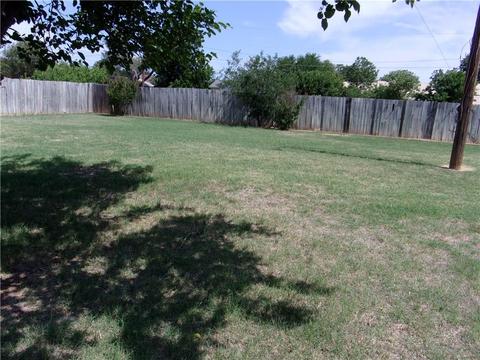 408 E 9th, Olustee, OK 73560 photo 8