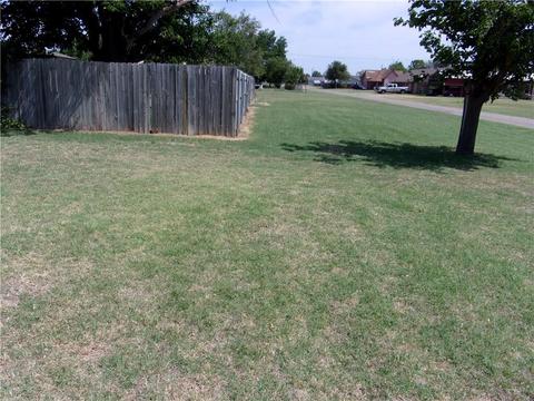 408 E 9th, Olustee, OK 73560 photo 5