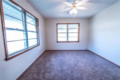 204 SE 1st St, Tuttle, OK 73089 photo 9