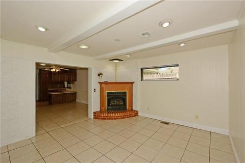 223 E 30th, Edmond, OK 73013 photo 4