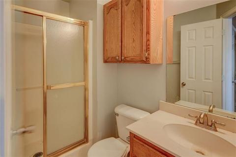 2117 Lakecrest, Moore, OK 73170 photo 17