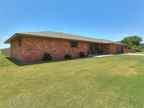 308 E Michigan, Corn, OK 73024 photo 2