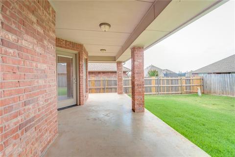 812 SW 38th St, Moore, OK 73160 photo 26