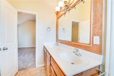 812 SW 38th St, Moore, OK 73160 photo 25