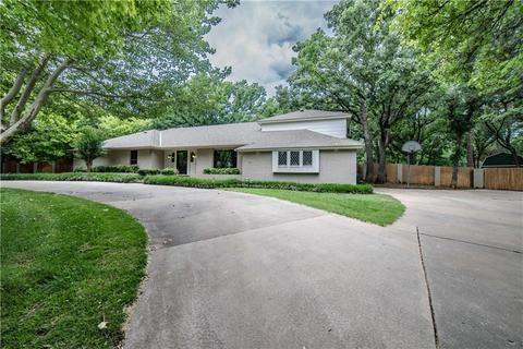 1905 Whipporwill Ct, Edmond, OK 73013 photo 2