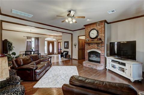 147 Wright Cir, Edmond, OK 73013 photo 8