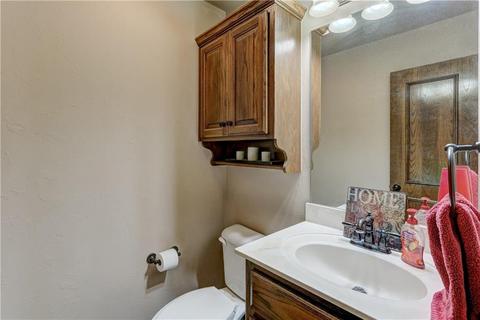147 Wright Cir, Edmond, OK 73013 photo 29