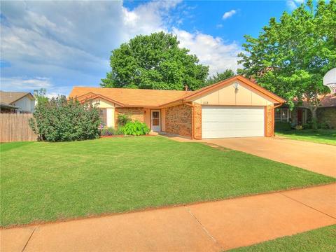 1113 Leafhurst, Moore, OK 73160 photo 2