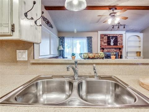 1113 Leafhurst, Moore, OK 73160 photo 10