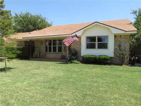 2400 Pawnee, Altus, OK 73521 photo 2