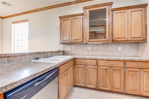 625 E Juniper Ln, Mustang, OK 73064 photo 5