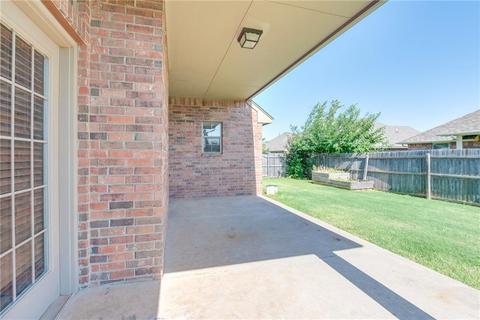 625 E Juniper Ln, Mustang, OK 73064 photo 29