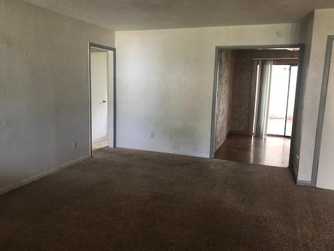 625 Windsor, Altus, OK 73521 photo 2