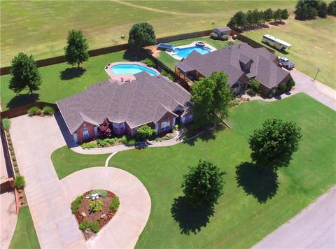 404 Chad Dr, Tuttle, OK 73089 photo 7