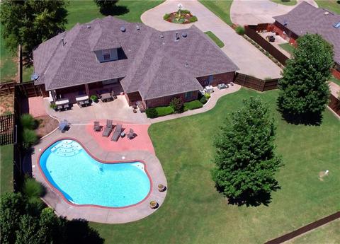 404 Chad Dr, Tuttle, OK 73089 photo 5