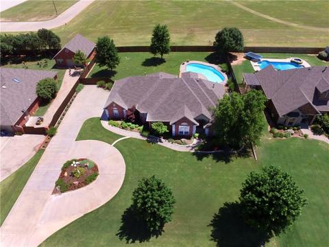 404 Chad Dr, Tuttle, OK 73089 photo 8