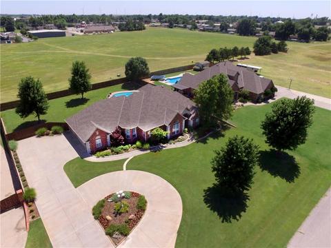 404 Chad Dr, Tuttle, OK 73089 photo 9