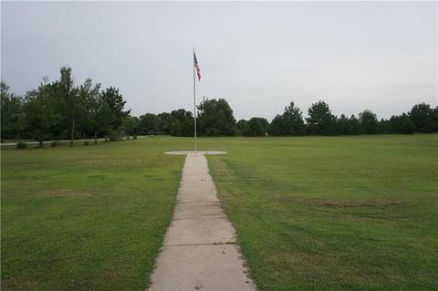 76 Murry Dr, Mcloud, OK 74851 photo 2