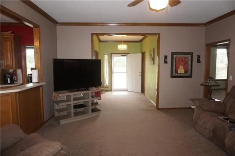 76 Murry Dr, Mcloud, OK 74851 photo 4