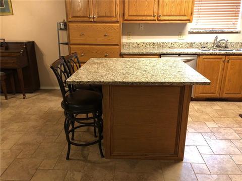 808 Willow Run, Yukon, OK 73099 photo 2