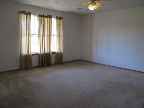 3726 E Robinson St, Norman, OK 73026 photo 4