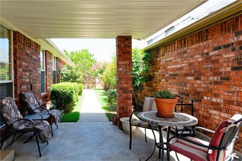2128 Lakecrest, Moore, OK 73170 photo 2
