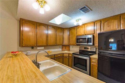2128 Lakecrest, Moore, OK 73170 photo 7