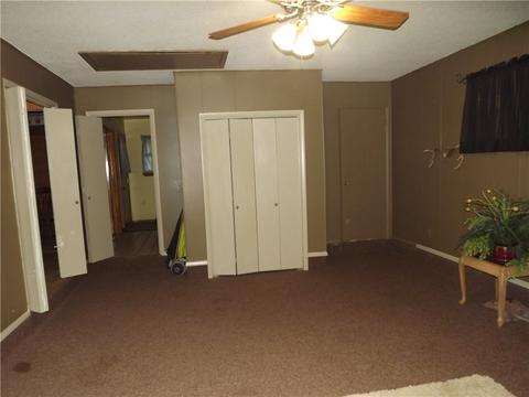 122 W Eakly Main, Hydro, OK 73048 photo 9