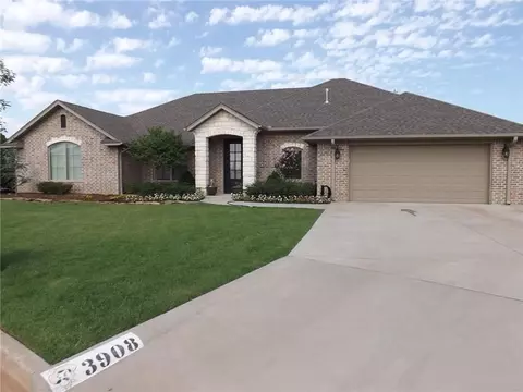 3908 Heritage Trl, Altus, OK 73521 photo 2
