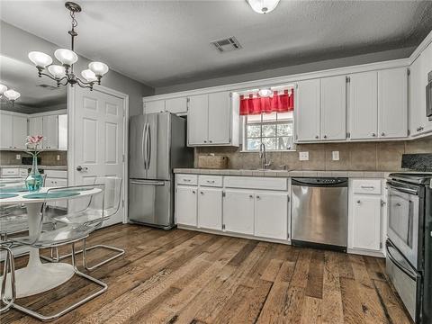 1603 Surrey Dr, Norman, OK 73071 photo 12