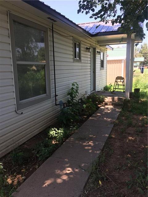 506 N Locust, Seiling, OK 73663 photo 10