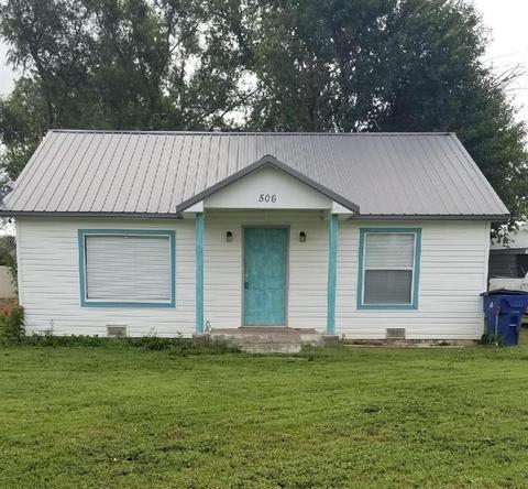 506 N Locust, Seiling, OK 73663 photo 1