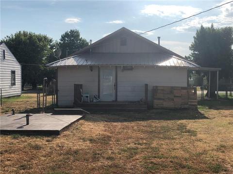 419 S 3rd, Sentinel, OK 73664 photo 10