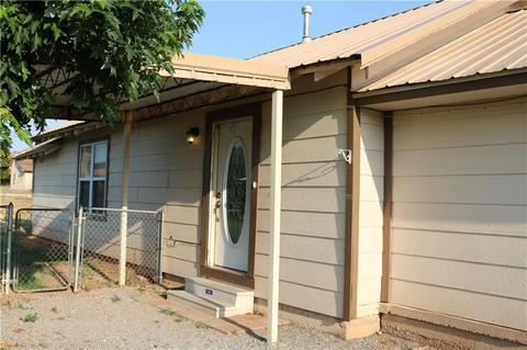 419 S 3rd, Sentinel, OK 73664 photo 4
