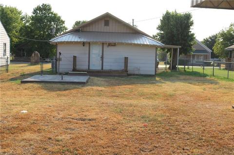 419 S 3rd, Sentinel, OK 73664 photo 11